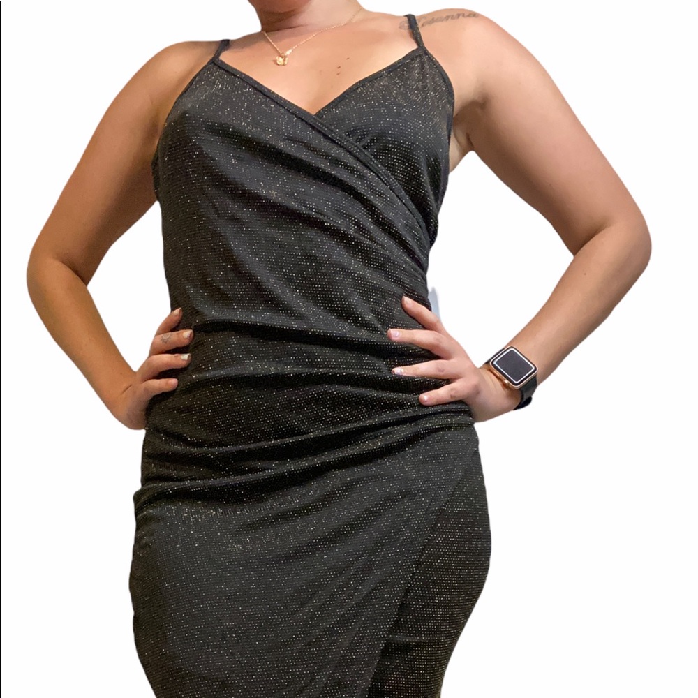 Black and gold show stopper